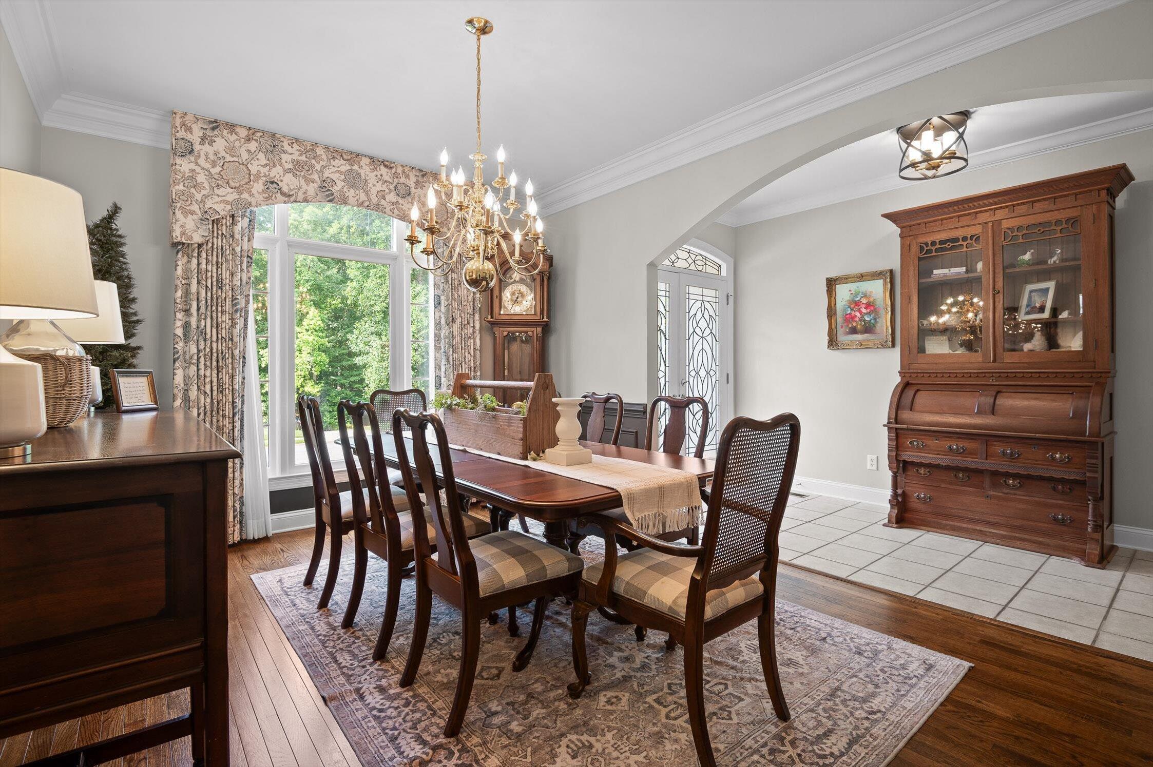 611 NW Paragon Parkway NW