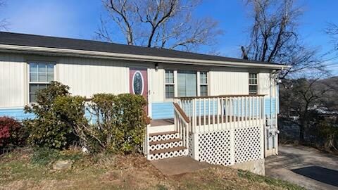 Photo of 126 Coburn Drive, Chattanooga, TN 37415 (MLS # 1528251)