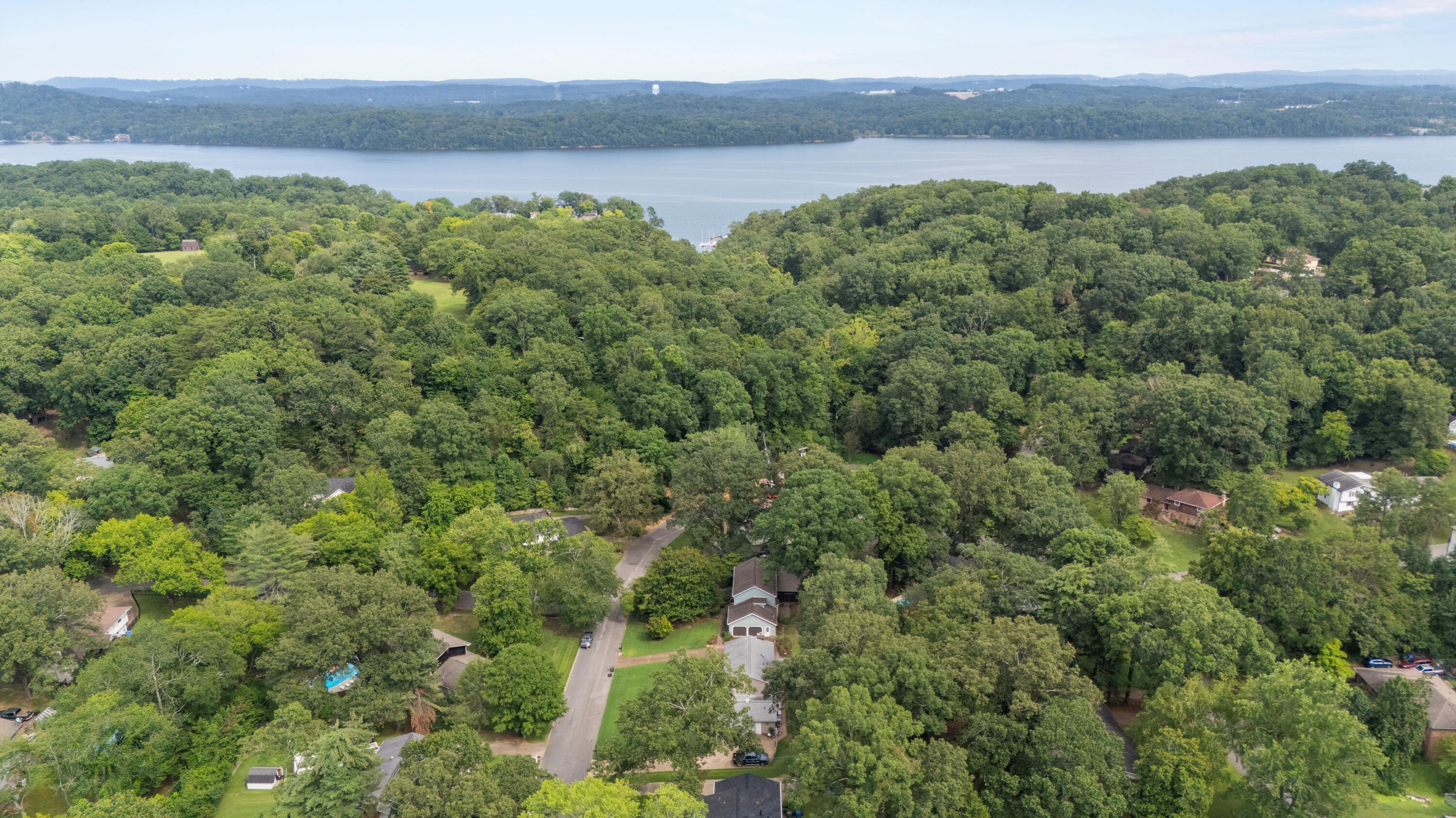 4805 Woodland Circle