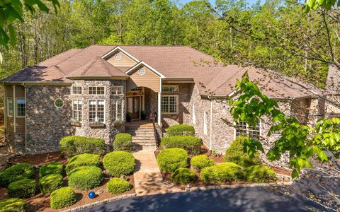 Photo of 240 Horseshoe Bend Road E, Signal Mountain, TN 37377 (MLS # 1533073)