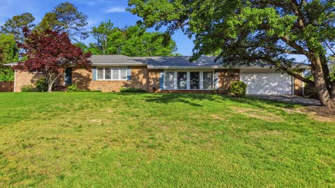 Photo of 3717 Jarren Drive, Chattanooga, TN 37415 (MLS # 1533253) Photo of 3717 Jarren Drive, Chattanooga, TN 37415 (MLS # 1533253)