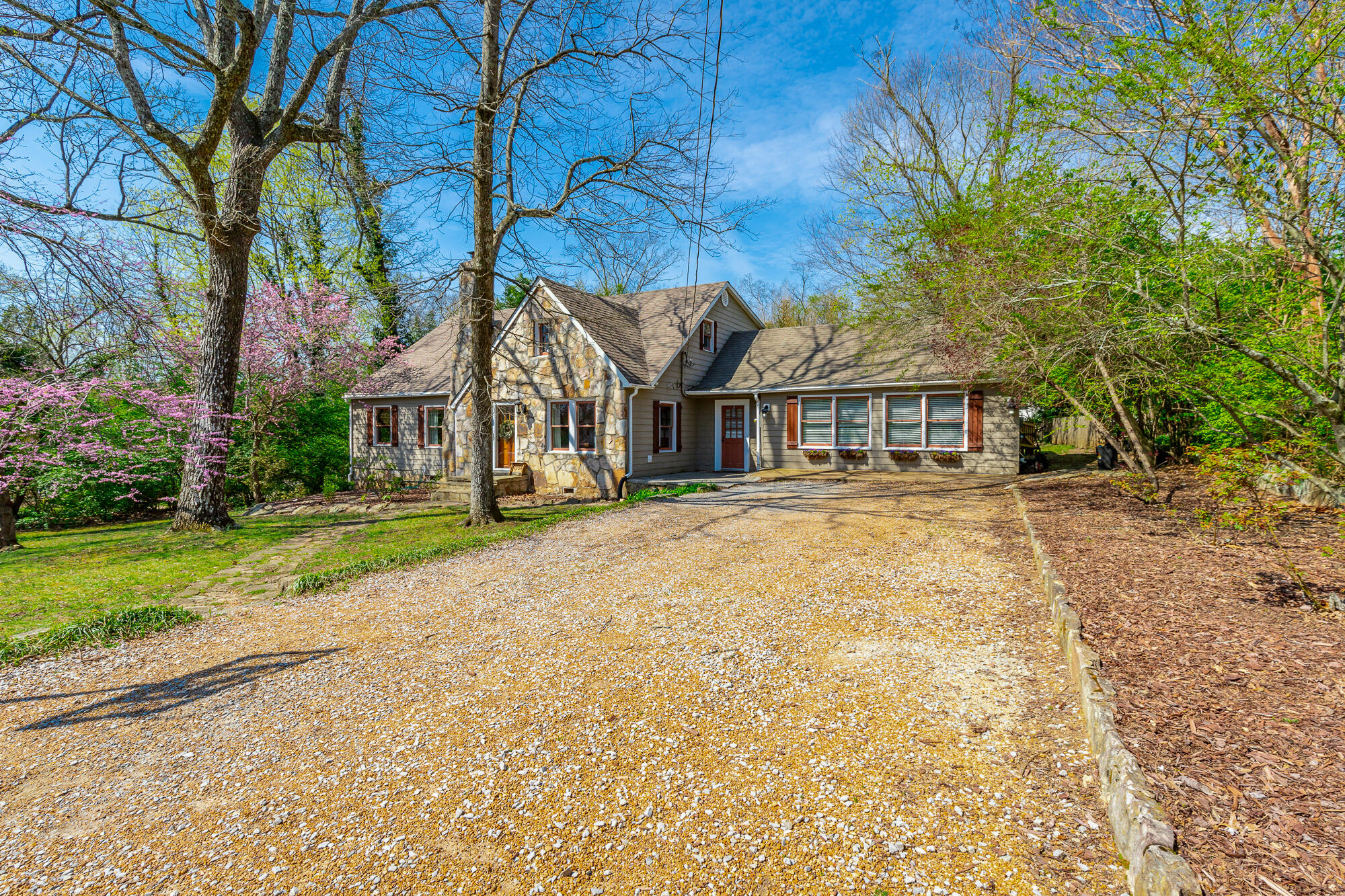 1304 Aladdin Road, Lookout Mountain, Georgia image 3