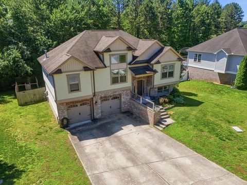 Homes For Sale - 9023 Wood Dale Lane<br/> Hixson, TN 37343