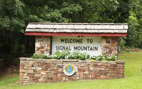 Tiny photo for 102 Sunnybrook Trail, Signal Mountain, TN 37377 (MLS # 1525506)