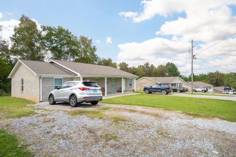 Photo of 329 Glenview Dr Drive, Trenton, GA 30752 (MLS # 1521600)