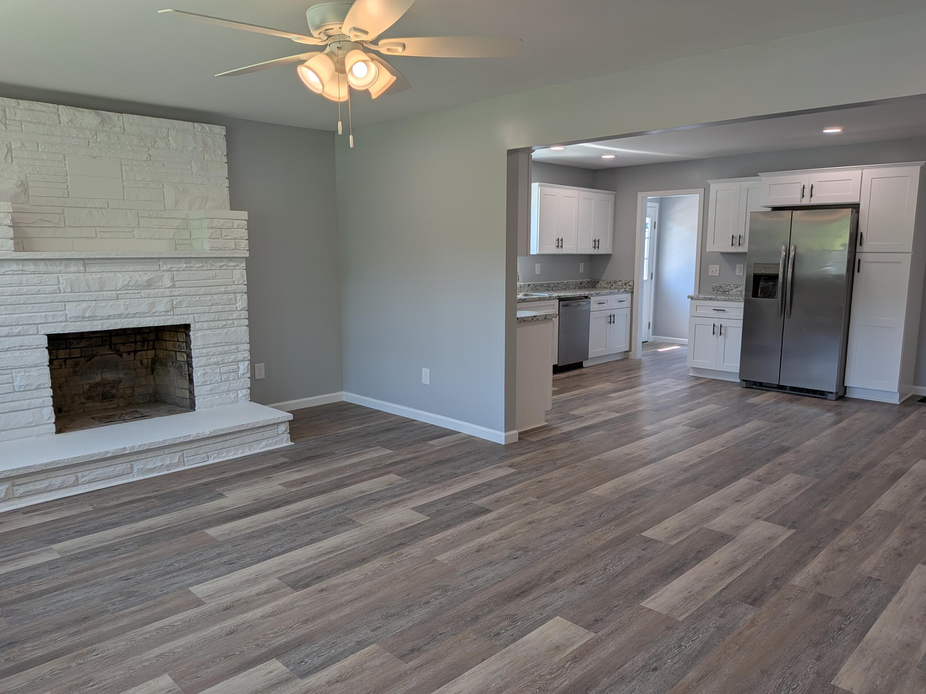 141 Redwood Avenue