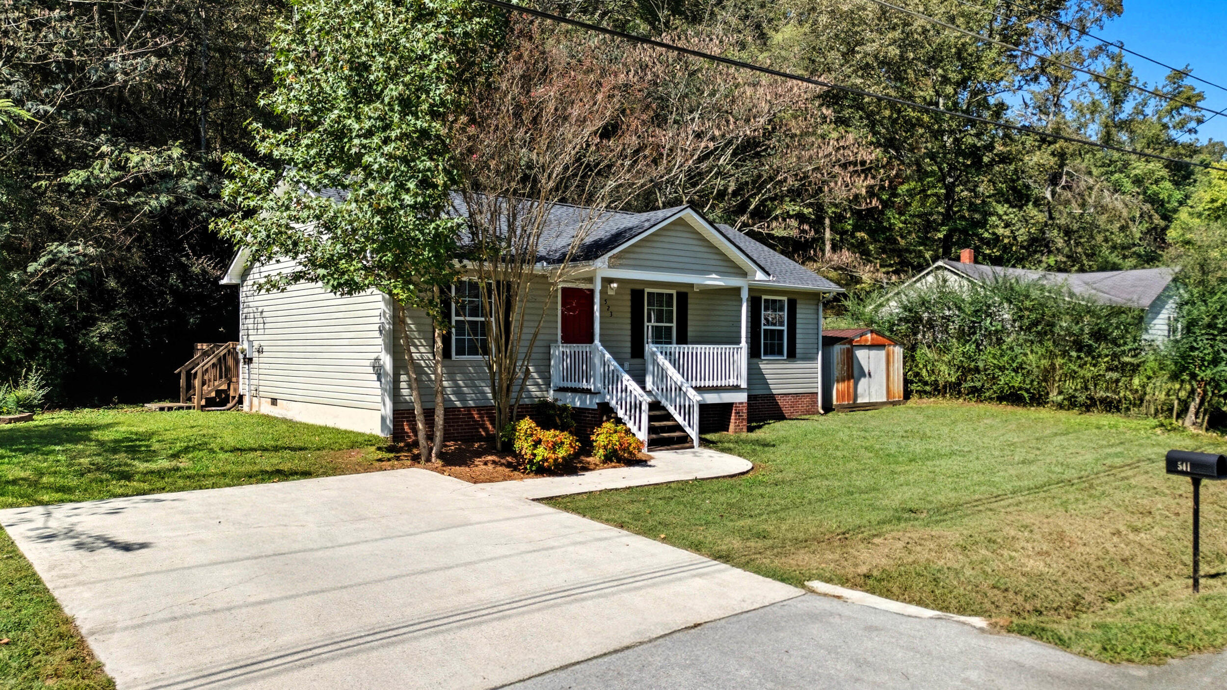 541 Lullwater Road