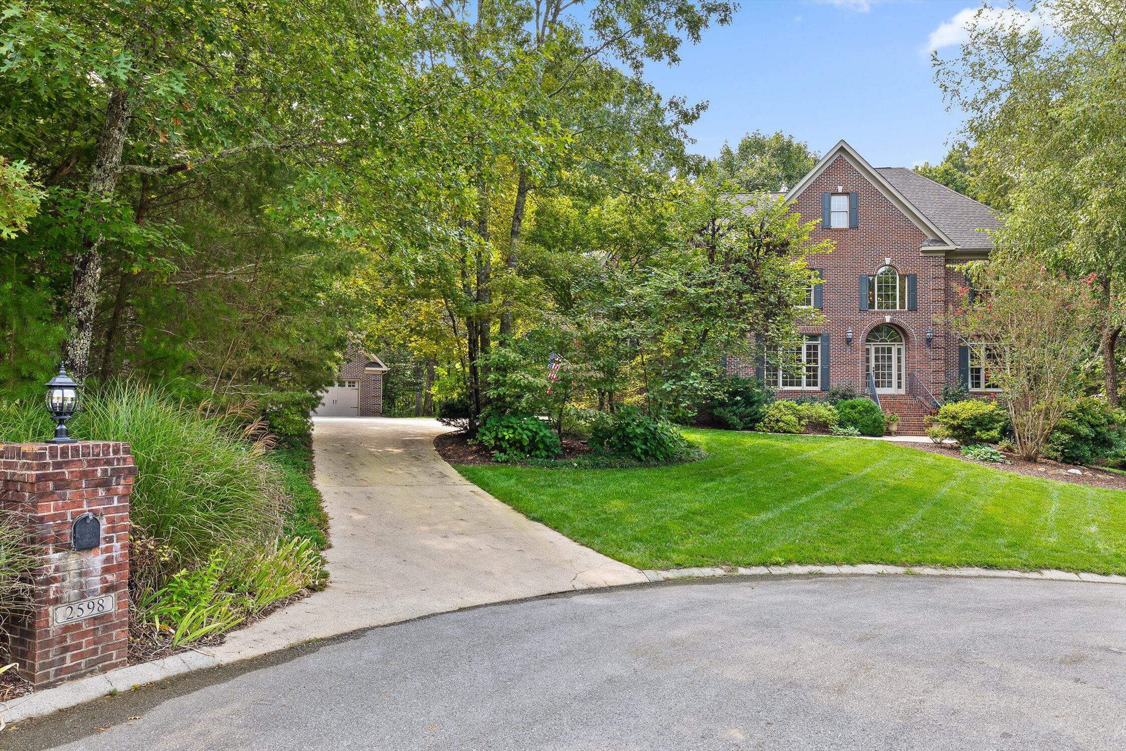 2598 Bristlecone Lane