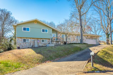 Photo of 1416 Highcrest Drive, Hixson, TN 37343 (MLS # 1525455)