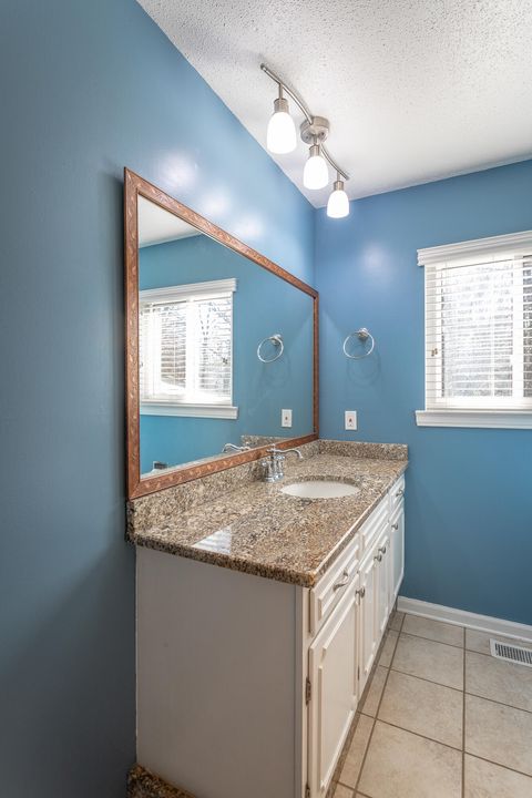 Tiny photo for 1416 Highcrest Drive, Hixson, TN 37343 (MLS # 1525455)