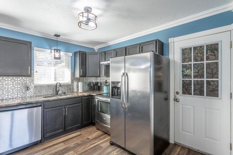 Tiny photo for 1416 Highcrest Drive, Hixson, TN 37343 (MLS # 1525455)