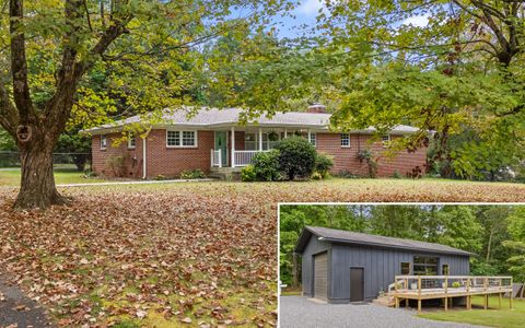 Photo of 3014 Edgewood Drive, Signal Mountain, TN 37377 (MLS # 1516768)