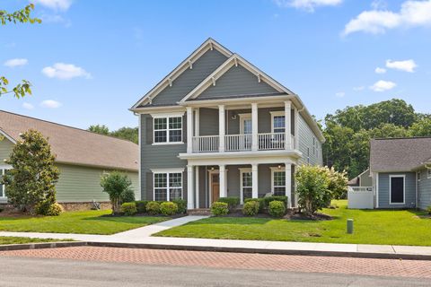 Photo of 3824 Hearthstone Circle, Chattanooga, TN 37415 (MLS # 1514062)
