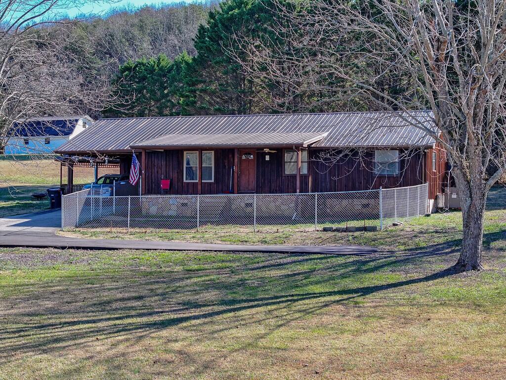 1323 Old Englewood Road, Athens, Tennessee image 4