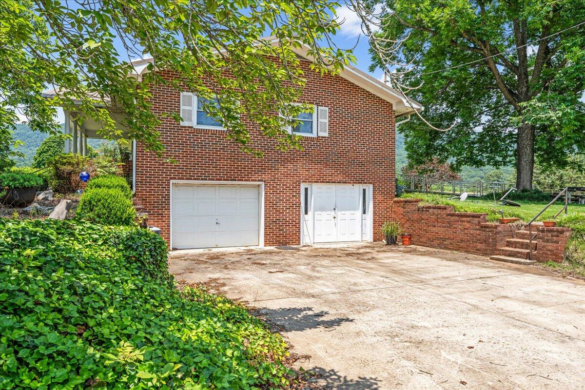 Whitwell, Tennessee, 37397, United States, 3 Bedrooms Bedrooms, ,2 BathroomsBathrooms,Residential,Active,2030594