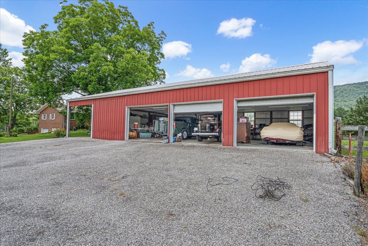 Whitwell, Tennessee, 37397, United States, 3 Bedrooms Bedrooms, ,2 BathroomsBathrooms,Residential,Active,2030594