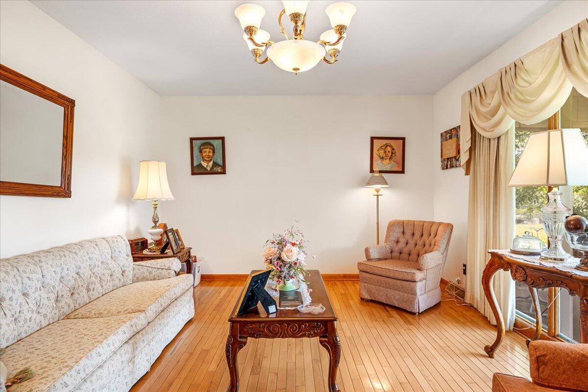 Whitwell, Tennessee, 37397, United States, 3 Bedrooms Bedrooms, ,2 BathroomsBathrooms,Residential,Active,2030594
