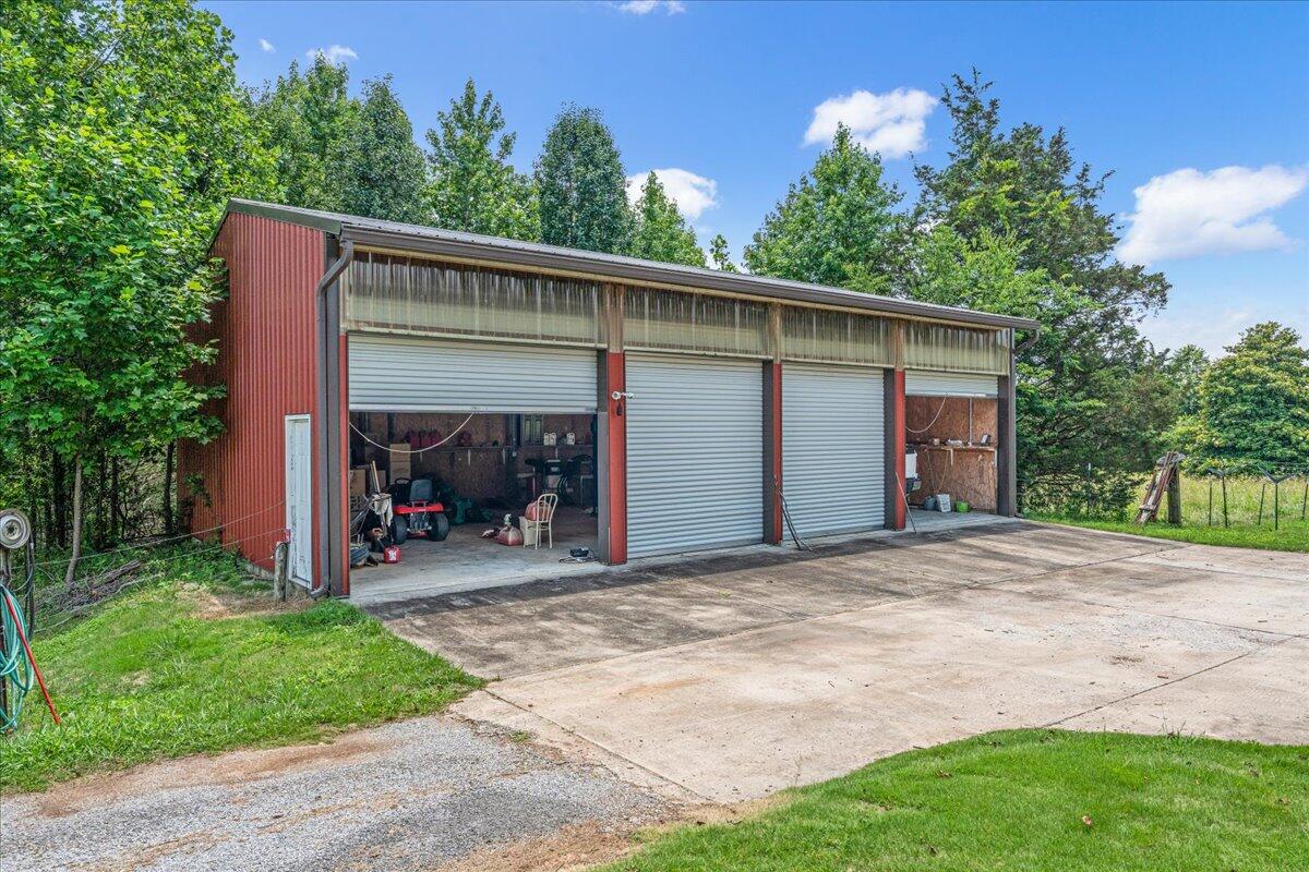 Whitwell, Tennessee, 37397, United States, 3 Bedrooms Bedrooms, ,2 BathroomsBathrooms,Residential,Active,2030594