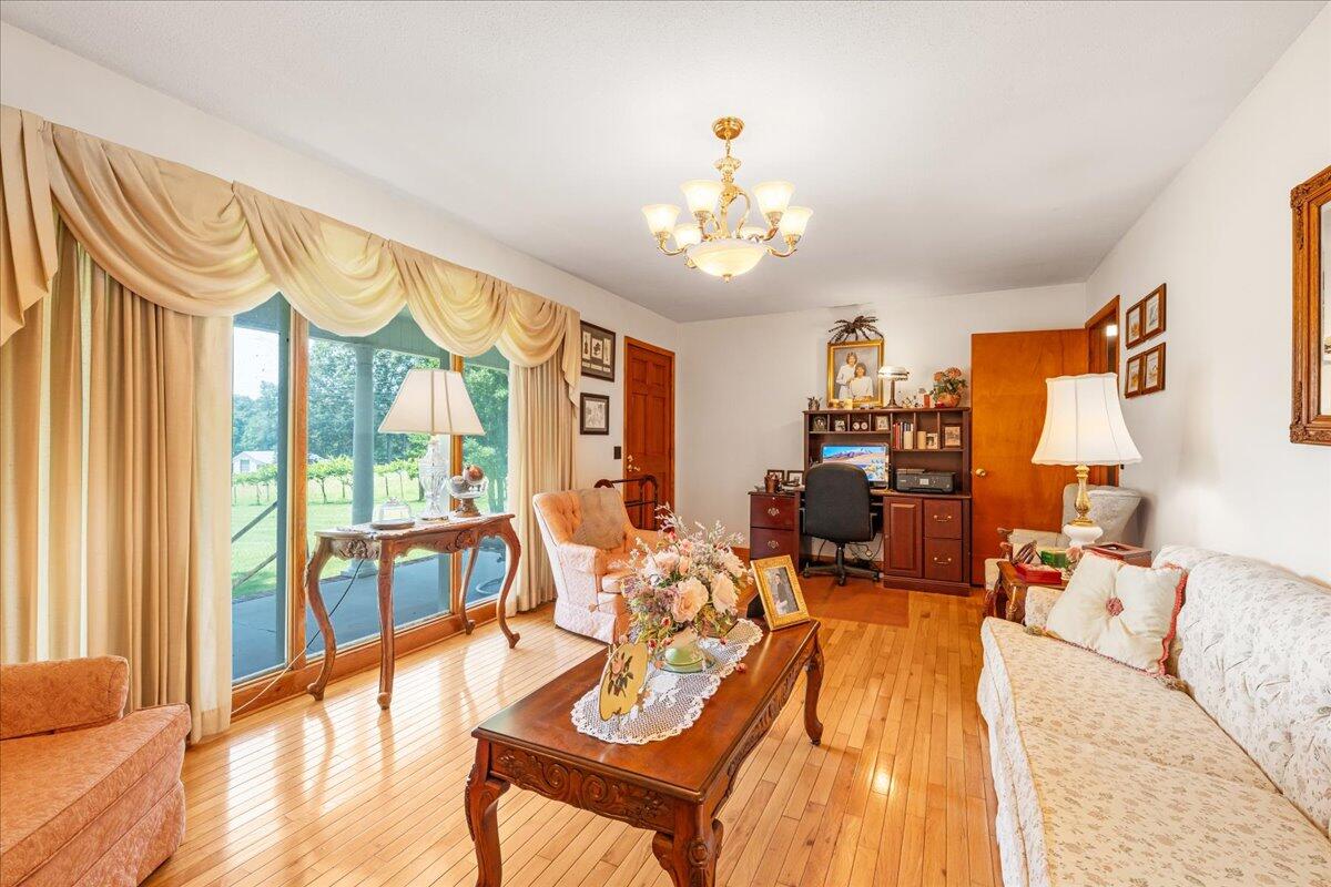 Whitwell, Tennessee, 37397, United States, 3 Bedrooms Bedrooms, ,2 BathroomsBathrooms,Residential,Active,2030594