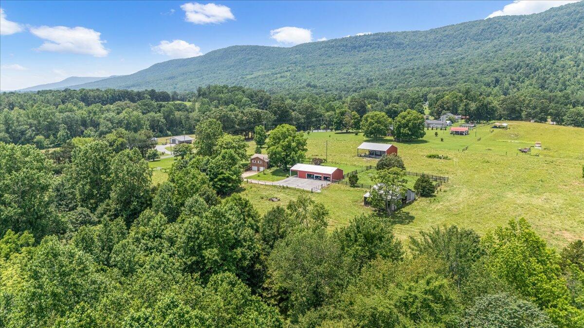 Whitwell, Tennessee, 37397, United States, 3 Bedrooms Bedrooms, ,2 BathroomsBathrooms,Residential,Active,2030594