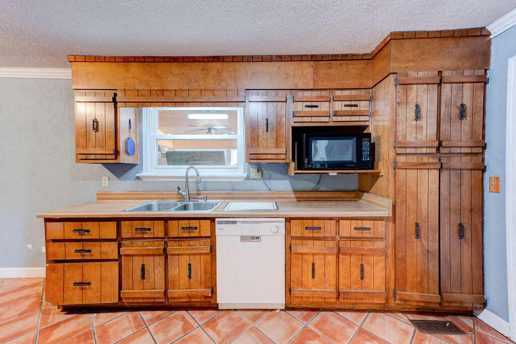 336 Fernwood Drive, Rossville, Georgia image 11