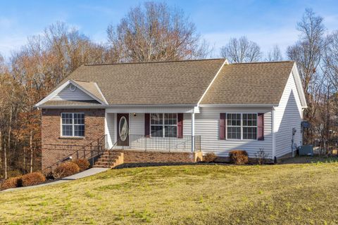 Photo of 208 Whispering Hills Drive SE, Cleveland, TN 37323 (MLS # 1529026)