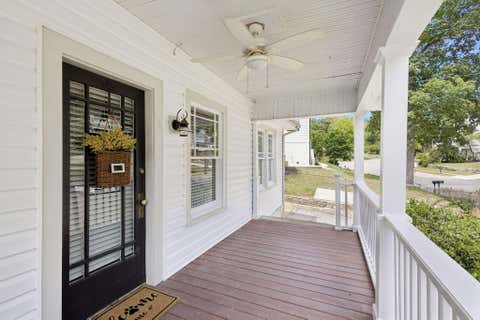Photo of 1004 Dartmouth Street, Chattanooga, TN 37405 (MLS # 1534437)