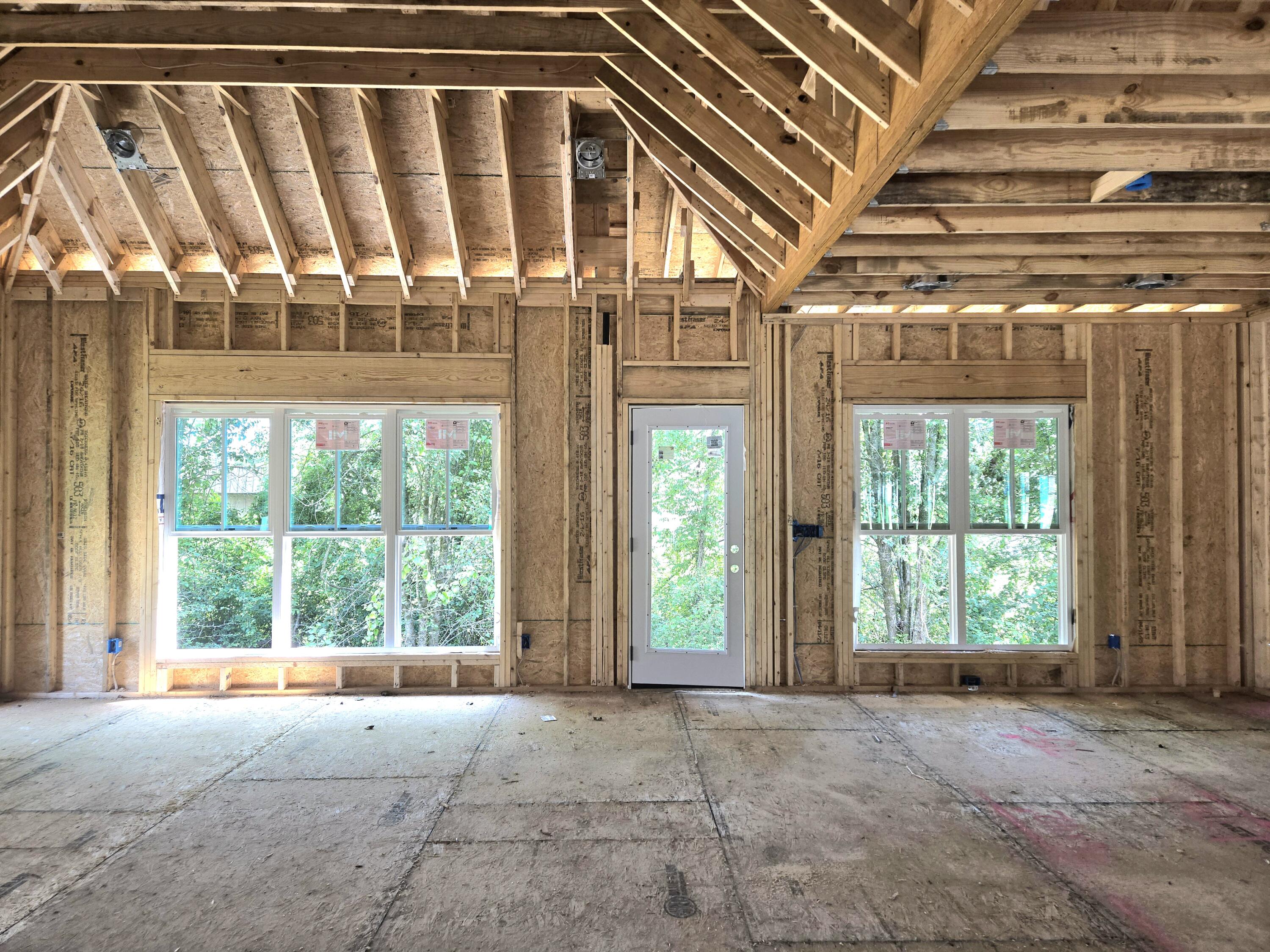 28 Cobblestone Trail 12