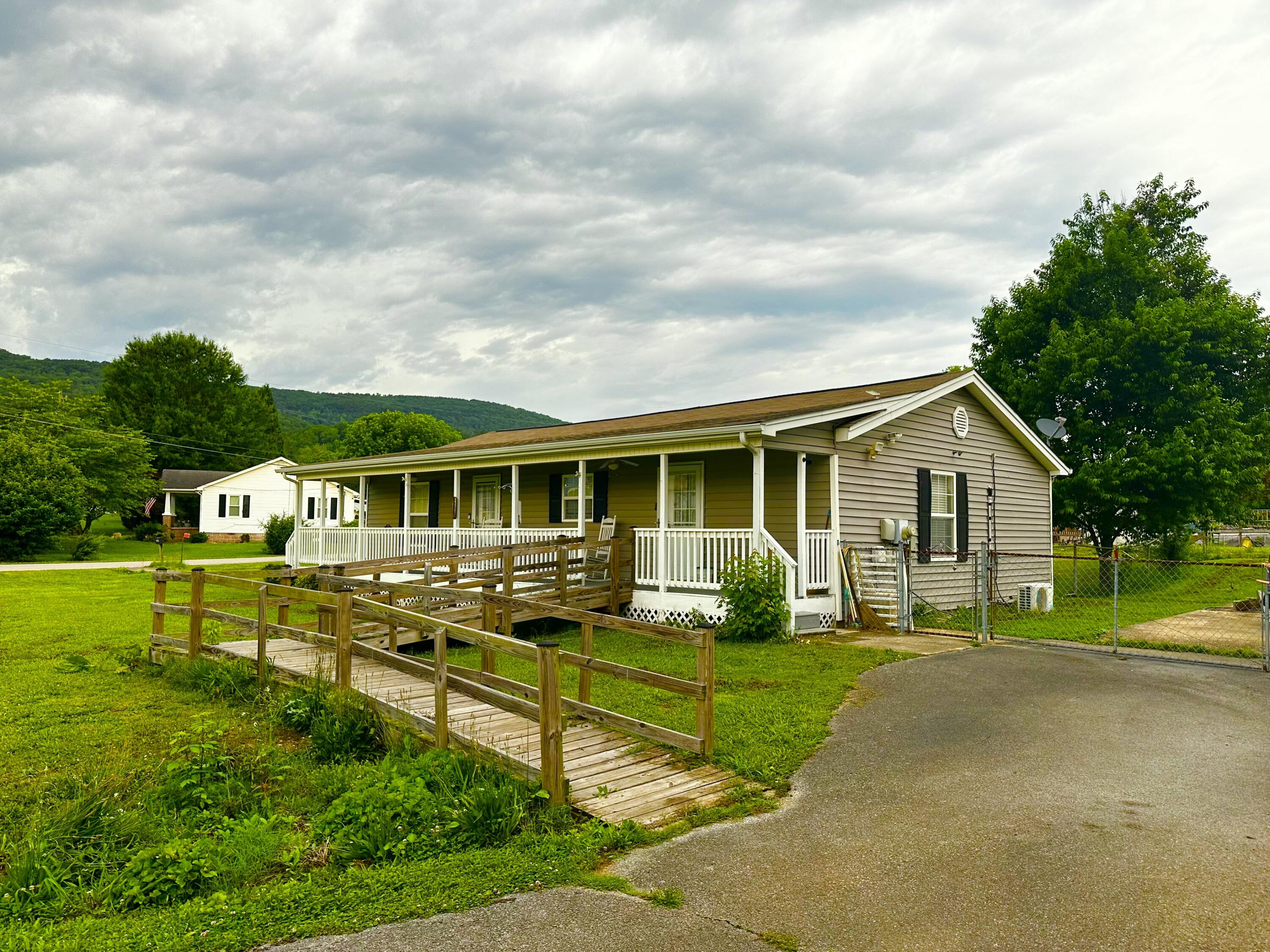 219 Igou Ferry Road, Soddy Daisy, Tennessee image 8