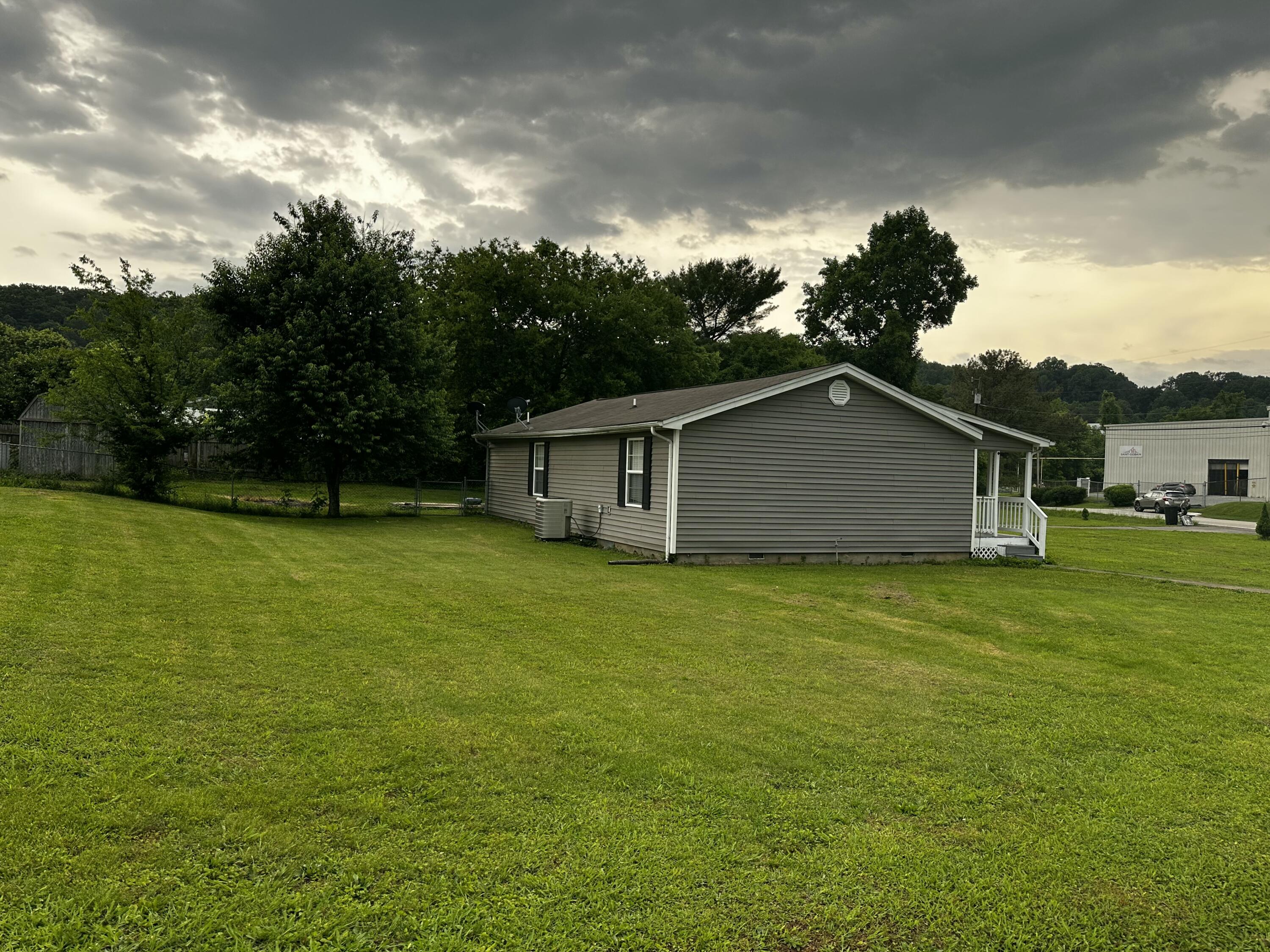 219 Igou Ferry Road, Soddy Daisy, Tennessee image 4