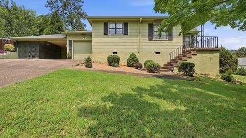 Photo of 1281 W Fairfax Drive, Chattanooga, TN 37415 (MLS # 1539740)