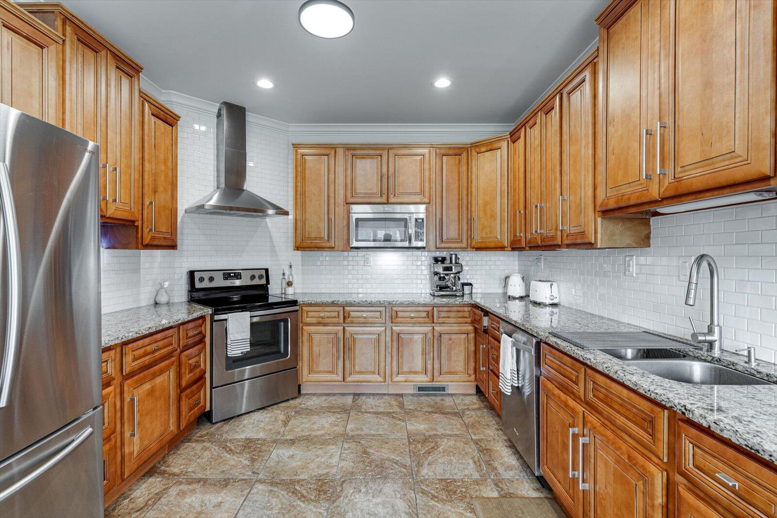 2074 Volunteer Drive, Cleveland, Tennessee image 10