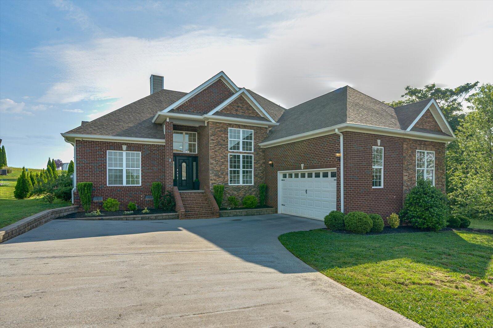 2074 Volunteer Drive, Cleveland, Tennessee image 2