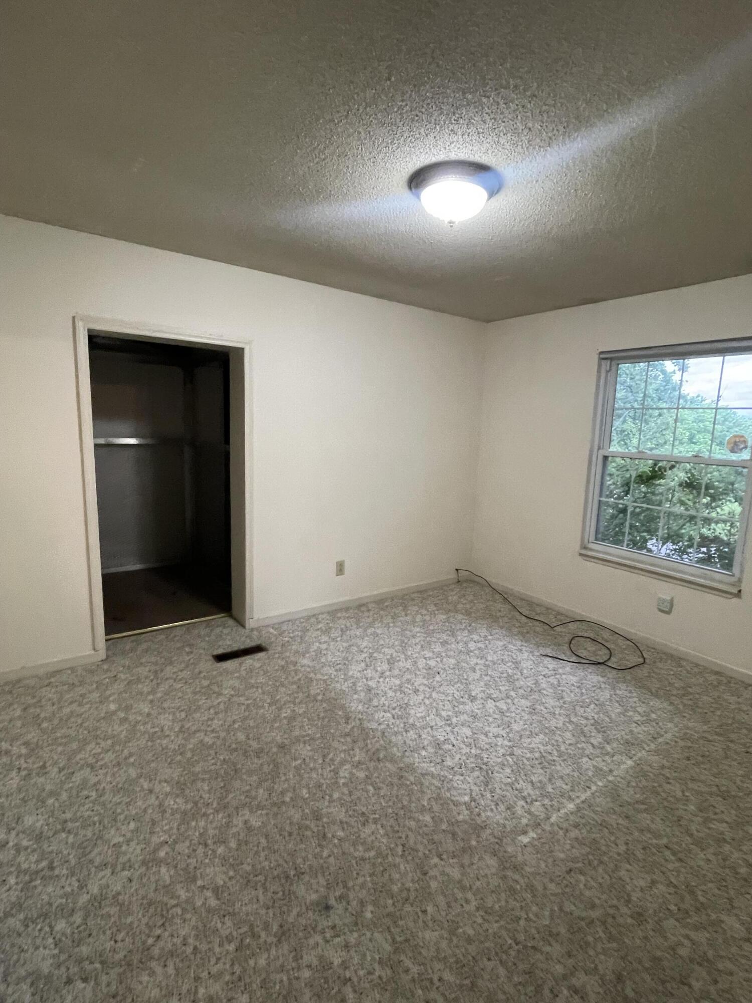 150 Royal Oaks Drive, Cleveland, Tennessee image 3