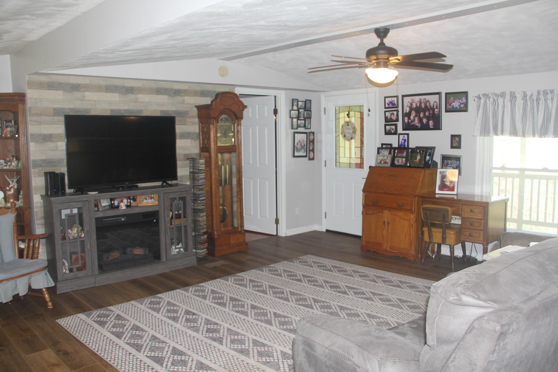434 Valley Brook Trail, Whitwell, Tennessee image 2