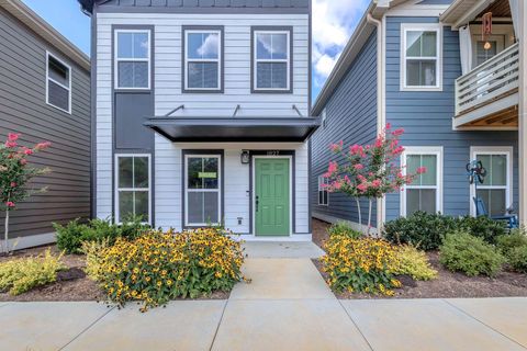 Tiny photo for 1827 Cotton Way, Chattanooga, TN 37404 (MLS # 1527909)