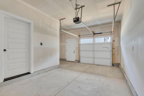 Tiny photo for 1827 Cotton Way, Chattanooga, TN 37404 (MLS # 1527909)