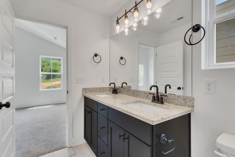 Tiny photo for 1827 Cotton Way, Chattanooga, TN 37404 (MLS # 1527909)