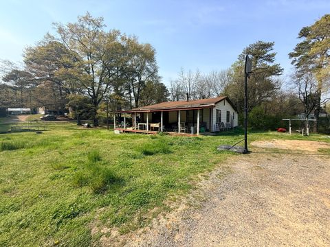 1629 Roosevelt Drive Dalton GA 30721