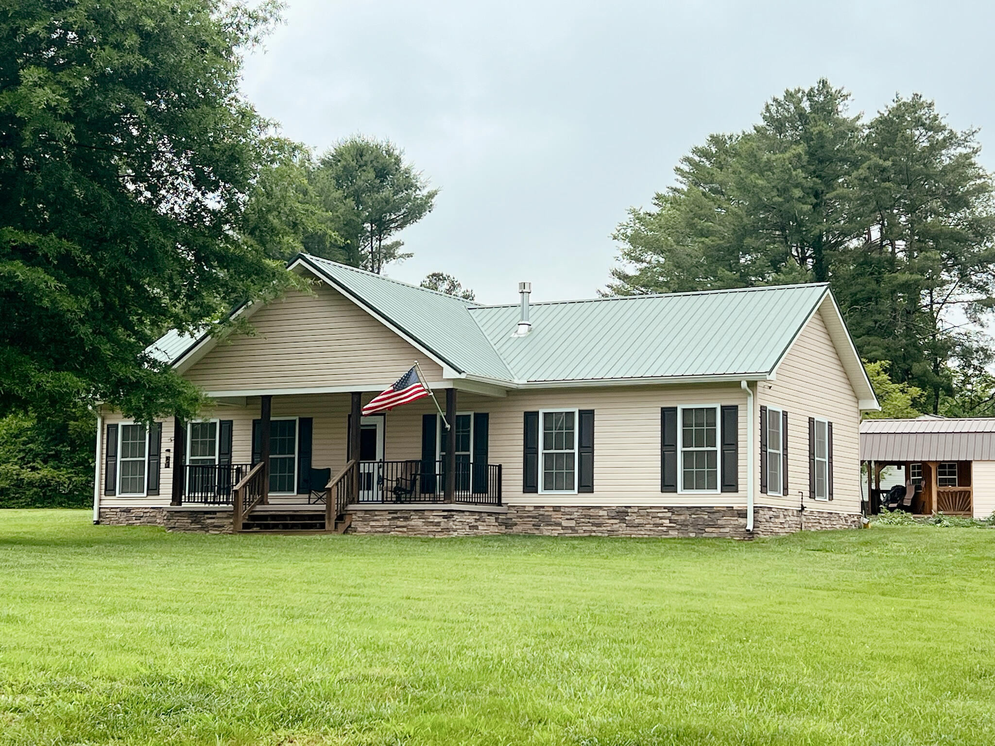 188 Cherokee Drive, Spring City, Tennessee image 1