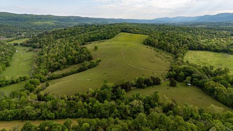 Photo of 34 Mule Lane, Pikeville, TN 37367 (MLS # 1512334)