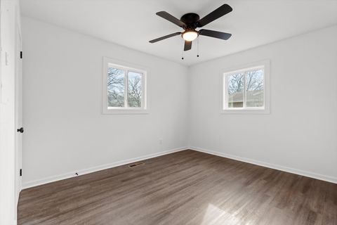 Tiny photo for 824 Clift Street, Chattanooga, TN 37405 (MLS # 1527321)