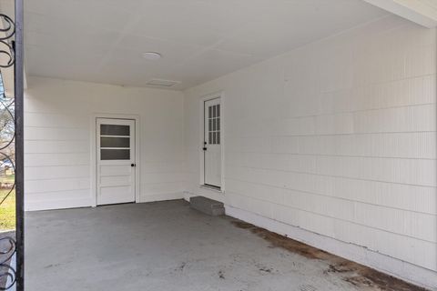 Tiny photo for 824 Clift Street, Chattanooga, TN 37405 (MLS # 1527321)