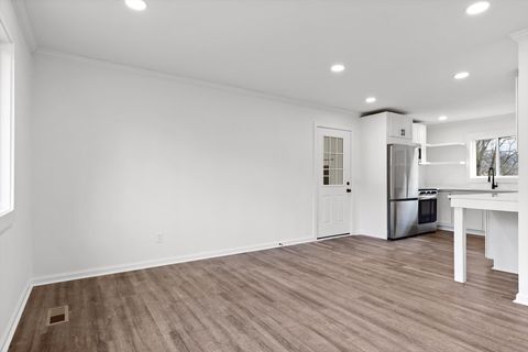 Tiny photo for 824 Clift Street, Chattanooga, TN 37405 (MLS # 1527321)