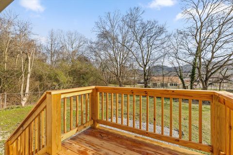 Tiny photo for 824 Clift Street, Chattanooga, TN 37405 (MLS # 1527321)