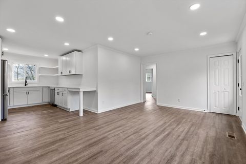 Tiny photo for 824 Clift Street, Chattanooga, TN 37405 (MLS # 1527321)