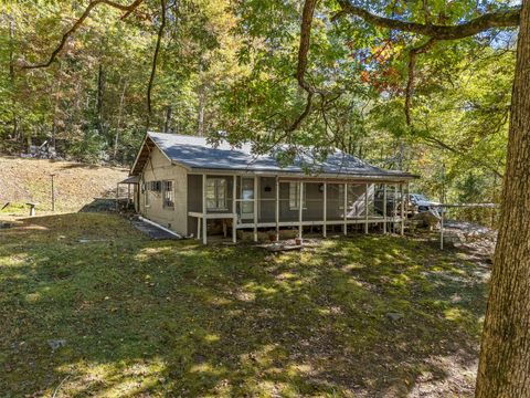 Photo of 291 Montlake Road, Soddy Daisy, TN 37379 (MLS # 1523046) Photo of 291 Montlake Road, Soddy Daisy, TN 37379 (MLS # 1523046)