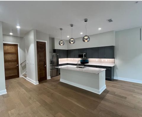 Tiny photo for 136 W 13th Street, Chattanooga, TN 37402 (MLS # 1513675)