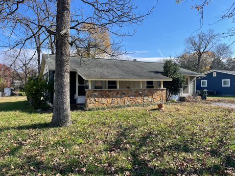 Photo of 209 Shelby Street, Fort Oglethorpe, GA 30742 (MLS # 1524428)