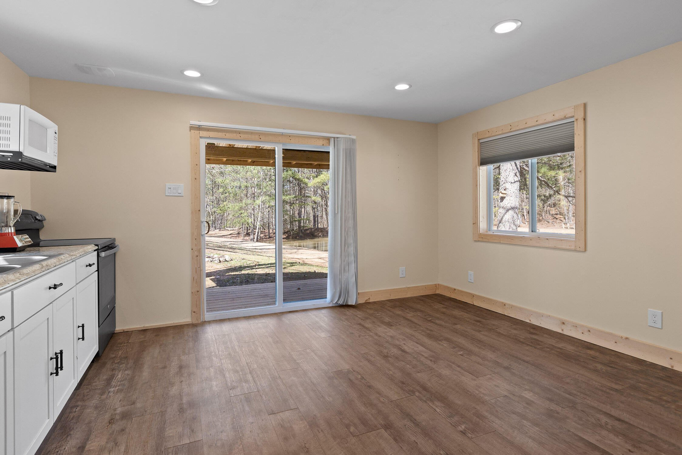 Chickamauga, Georgia 30707, United States, 1 Bedroom Bedrooms, ,1 BathroomBathrooms,Residential,Active,220828